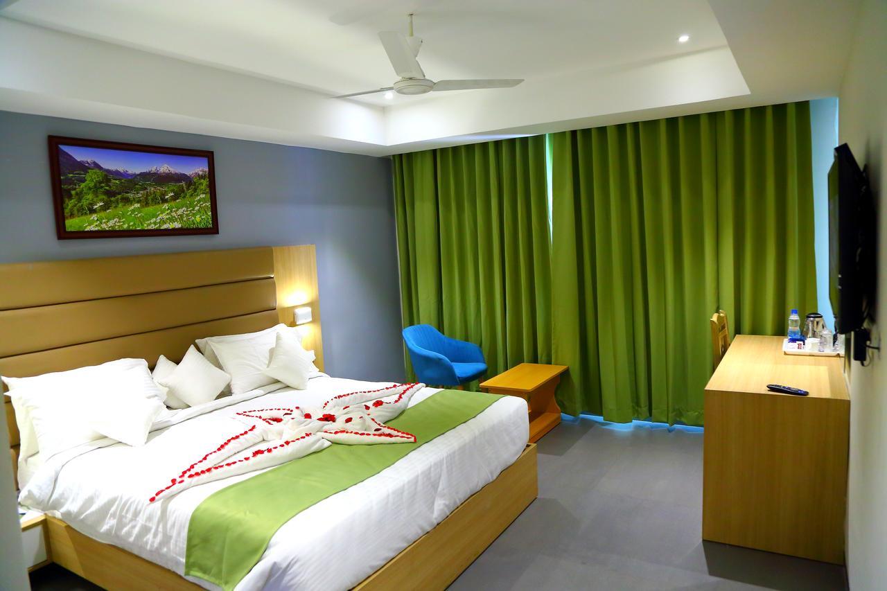 Abhayaa Hotel Visakhapatnam Exterior photo
